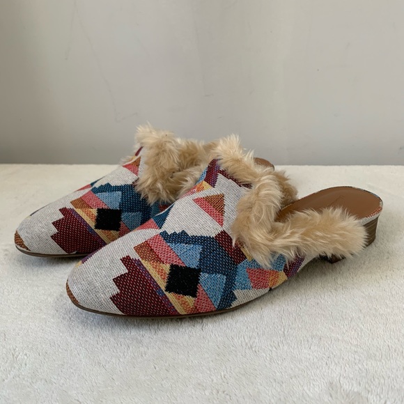 Universal Thread Shoes - Litzy Aztec Backless Mules with Faux Fur Women’s 7